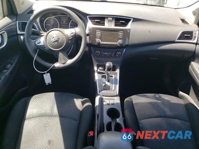 Zdjęcie 8 z 12 samochodu: 2016 NISSAN SENTRA SR VIN:3N1AB7AP9GY233302 - miniatura