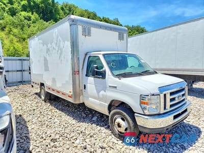 Czwarte zdjęcie samochodu z boku: 2017 FORD E450 BOX TRUCK VIN:1FDXE4FS5HDC34229 - miniatura