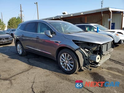 Czwarte zdjęcie samochodu z boku: 2018 BUICK ENCLAVE PREMIUM VIN:5GAEVBKW4JJ230948 - miniatura
