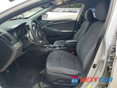 Zdjęcie 7 z 12 samochodu: 2013 HYUNDAI SONATA GLS VIN:5NPEB4AC5DH538556 - miniatura