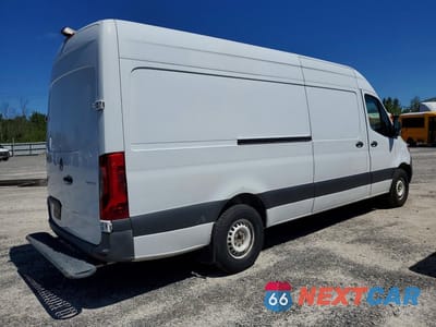 Trzecie zdjęcie samochodu z tyłu: 2019 MERCEDES BENZ SPRINTER 2500 DELIVERY VAN VIN:WD3PF1CDXKP049468 - miniatura