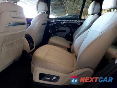 Zdjęcie 11 z 14 samochodu: 2023 BMW X7 M60I VIN:5UX33EM0XP9R55243 - miniatura