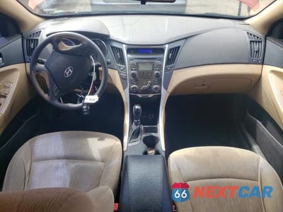 Zdjęcie 8 z 13 samochodu: 2011 HYUNDAI SONATA GLS VIN:5NPEB4AC4BH190410 - miniatura