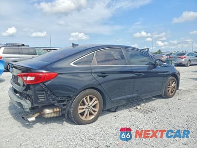 Trzecie zdjęcie samochodu z tyłu: 2015 HYUNDAI SONATA SE VIN:5NPE24AF5FH227559 - miniatura