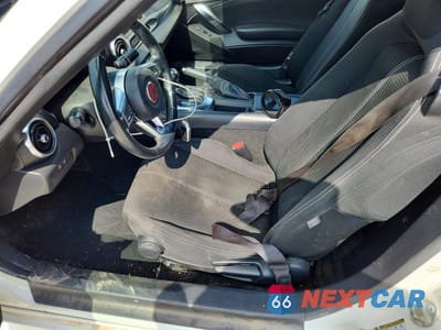Zdjęcie 7 z 12 samochodu: 2018 FIAT 124 SPIDER CLASSICA VIN:JC1NFAEK1J0137502 - miniatura