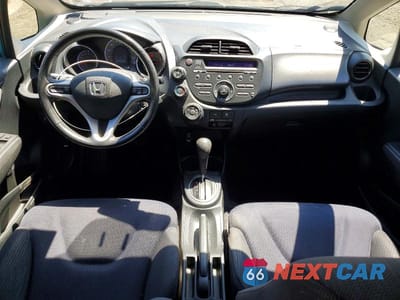 Zdjęcie 8 z 13 samochodu: 2012 HONDA FIT SPORT VIN:JHMGE8H53CC010943 - miniatura