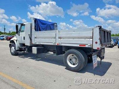 Trzecie zdjęcie samochodu z tyłu: 2015 INTERNATIONAL 4300 DUMP TRUCK VIN:3HAMMMMM7FL066580 - miniatura