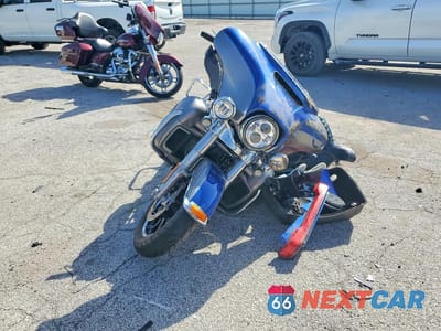 Drugie zdjęcie samochodu z przodu: 2017 HARLEY-DAVIDSON FLHTK ULTRA LIMITED VIN:1HD1KED18HB684647 - miniatura