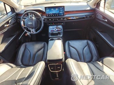Zdjęcie 8 z 14 samochodu: 2023 LINCOLN NAUTILUS RESERVE VIN:2LMPJ6K90PBL15870 - miniatura