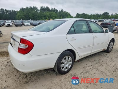 Trzecie zdjęcie samochodu z tyłu: 2002 TOYOTA CAMRY LE VIN:JTDBE32K320007733 - miniatura