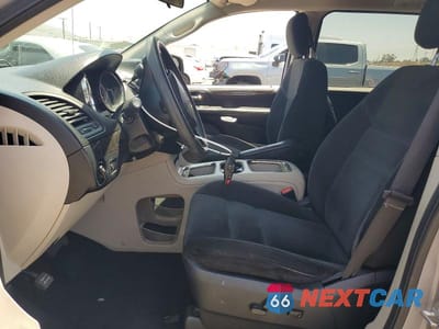 Zdjęcie 7 z 13 samochodu: 2016 DODGE GRAND CARAVAN SXT VIN:2C4RDGCG8GR361358 - miniatura