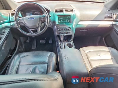 Zdjęcie 8 z 13 samochodu: 2016 FORD EXPLORER XLT VIN:1FM5K8D83GGB08298 - miniatura