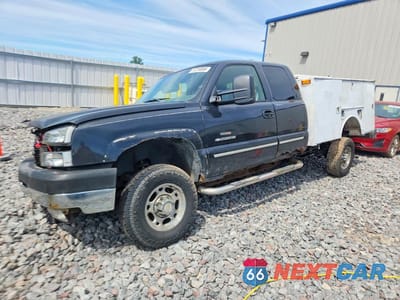 2003 CHEVROLET SILVERADO K2500 HEAVY DUTY 1GCHK29183E185183 - główne zdjęcie licytacji z USA - miniatura