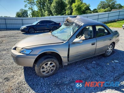 1999 TOYOTA CAMRY LE V6 4T1BF22K7XU077030 - główne zdjęcie licytacji z USA - miniatura