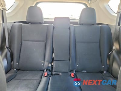 Zdjęcie 10 z 13 samochodu: 2015 TOYOTA RAV4 LE VIN:2T3BFREV0FW317622 - miniatura