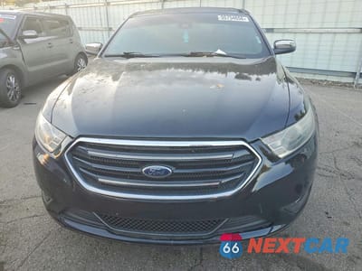 Piąte zdjęcie samochodu w środku: 2019 FORD TAURUS VIN:1FAHP2J88KG107084 - miniatura