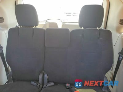 Zdjęcie 10 z 13 samochodu: 2013 DODGE GRAND CARAVAN SE VIN:2C4RDGBGXDR634491 - miniatura