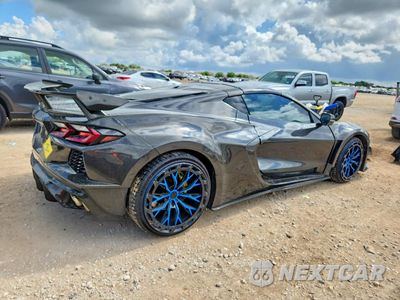 Trzecie zdjęcie samochodu z tyłu: 2021 CHEVROLET CORVETTE STINGRAY 2LT VIN:1G1YB2D49M5118751 - miniatura