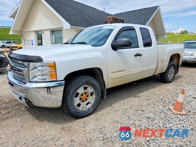 2013 CHEVROLET SILVERADO K1500 LT 1GCRKSE76DZ151736 - główne zdjęcie licytacji z USA - miniatura