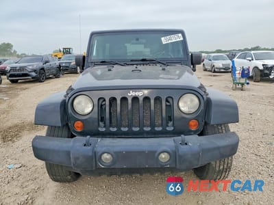 Piąte zdjęcie samochodu w środku: 2008 JEEP WRANGLER UNLIMITED SAHARA VIN:1J8GA59148L542743 - miniatura