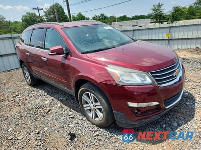 Czwarte zdjęcie samochodu z boku: 2015 CHEVROLET TRAVERSE LT VIN:1GNKVHKD7FJ215247 - miniatura