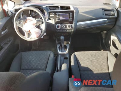 Zdjęcie 8 z 12 samochodu: 2017 HONDA FIT LX VIN:3HGGK5H58HM712224 - miniatura