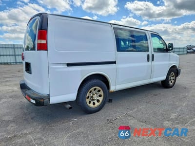 Trzecie zdjęcie samochodu z tyłu: 2013 CHEVROLET EXPRESS G1500 VIN:1GCSGAFX3D1152952 - miniatura