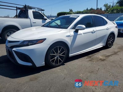 2021 TOYOTA CAMRY SE 4T1S31AK9MU023132 - główne zdjęcie licytacji z USA - miniatura