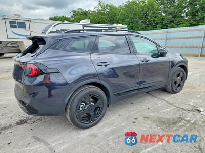 Trzecie zdjęcie samochodu z tyłu: 2026 KIA SPORTAGE X LINE VIN:5XYK6CDF8TG339496 - miniatura
