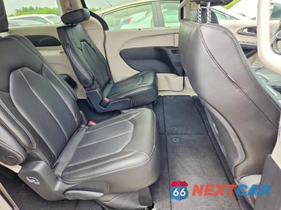 Zdjęcie 11 z 14 samochodu: 2023 CHRYSLER PACIFICA TOURING L VIN:2C4RC1BG0PR526983 - miniatura