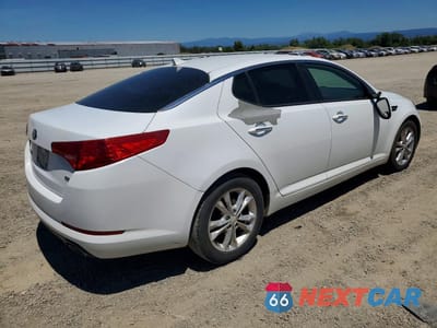 Trzecie zdjęcie samochodu z tyłu: 2013 KIA OPTIMA LX VIN:5XXGM4A73DG180729 - miniatura