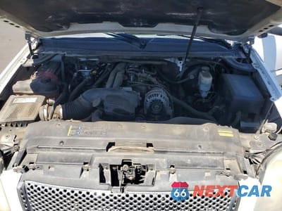 Zdjęcie 11 z 12 samochodu: 2007 GMC YUKON XL DENALI VIN:1GKFK66897J359330 - miniatura