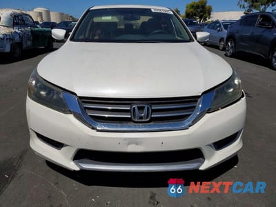 Piąte zdjęcie samochodu w środku: 2013 HONDA ACCORD LX VIN:1HGCR2F3XDA207853 - miniatura