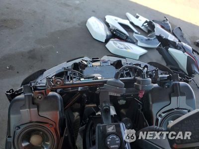 Zdjęcie 7 z 10 samochodu: 2024 HONDA GL1800 D VIN:JH2SC7956RK601462 - miniatura
