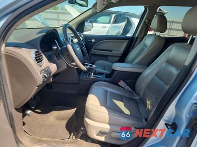 Zdjęcie 7 z 13 samochodu: 2008 FORD TAURUS X SEL VIN:1FMDK05WX8GA38553 - miniatura