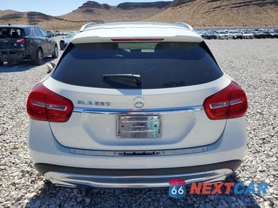 Zdjęcie 6 z 12 samochodu: 2015 MERCEDES-BENZ GLA 250 VIN:WDCTG4EB7FJ177880 - miniatura