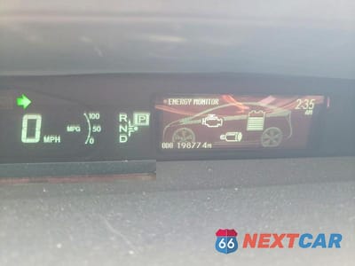 Zdjęcie 9 z 12 samochodu: 2010 TOYOTA PRIUS III VIN:JTDKN3DU4A5013914 - miniatura