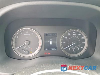 Zdjęcie 9 z 13 samochodu: 2018 HYUNDAI TUCSON VALUE VIN:KM8J3CA25JU684742 - miniatura