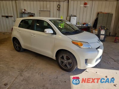 Czwarte zdjęcie samochodu z boku: 2012 SCION XD RELEASE SERIES 4.0 VIN:JTKKU4B43C1015541 - miniatura