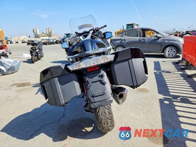 Czwarte zdjęcie samochodu z boku: 2024 BMW R 1250 RT VIN:WB10L0302R6K46204 - miniatura