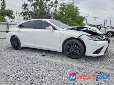 Czwarte zdjęcie samochodu z boku: 2023 LEXUS ES 300H F SPORT HANDLING VIN:58ABA1C1XPU027102 - miniatura