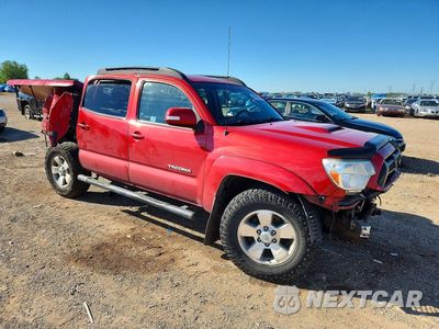 Czwarte zdjęcie samochodu z boku: 2015 TOYOTA TACOMA V6 VIN:3TMLU4EN6FM170477 - miniatura
