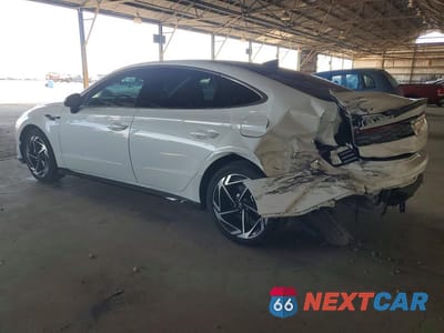 Drugie zdjęcie samochodu z przodu: 2024 HYUNDAI SONATA SEL VIN:KMHL14JA2RA393205 - miniatura