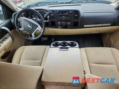 Zdjęcie 8 z 12 samochodu: 2007 CHEVROLET SILVERADO C1500 CREW CAB VIN:2GCEC13C871703269 - miniatura