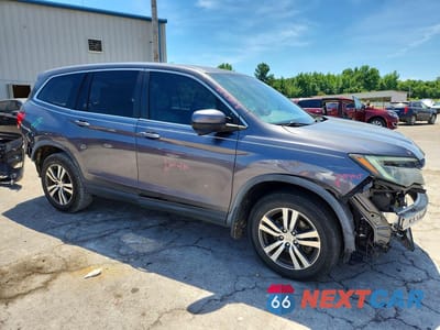 Czwarte zdjęcie samochodu z boku: 2018 HONDA PILOT EX VIN:5FNYF5H31JB015915 - miniatura
