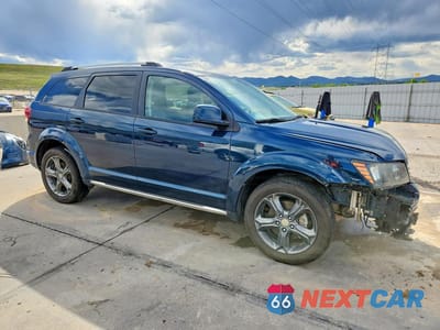 Czwarte zdjęcie samochodu z boku: 2015 DODGE JOURNEY CROSSROAD VIN:3C4PDCGB9FT727998 - miniatura