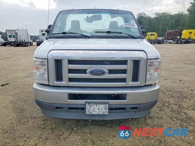 Piąte zdjęcie samochodu w środku: 2022 FORD ECONOLINE E350 SUPER DUTY CUTAWAY VAN VIN:1FDWE3FK2NDC05692 - miniatura
