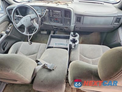 Zdjęcie 8 z 12 samochodu: 2003 CHEVROLET SILVERADO C1500 VIN:2GCEC19V531305990 - miniatura