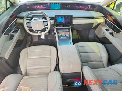 Zdjęcie 8 z 14 samochodu: 2025 LINCOLN NAUTILUS RESERVE VIN:5LMPJ8K4XSJ883170 - miniatura
