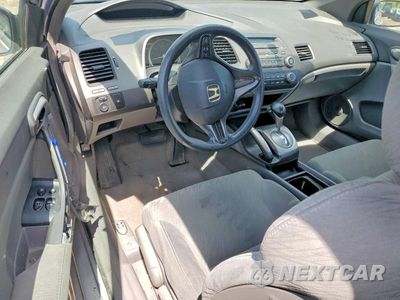 Zdjęcie 8 z 12 samochodu: 2008 HONDA CIVIC LX VIN:2HGFG12688H545482 - miniatura